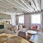Elegant In The Heart Of The Marais 아파트 파리