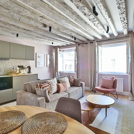 Elegant In The Heart Of The Marais Apartmán Paříž